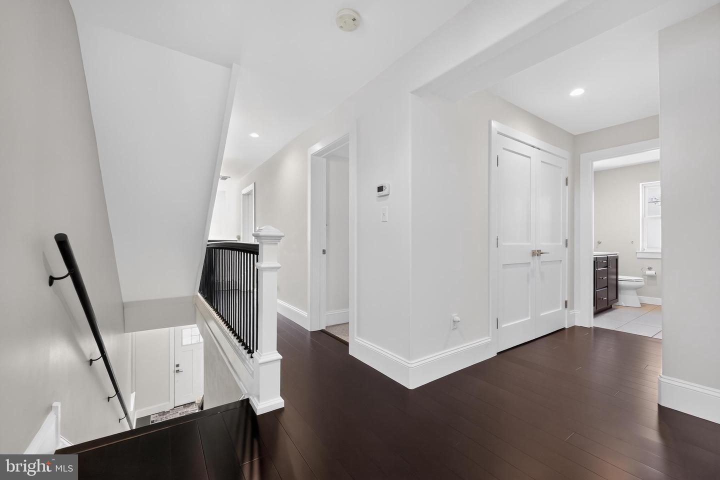 549 Bush St #a Property Photo 34