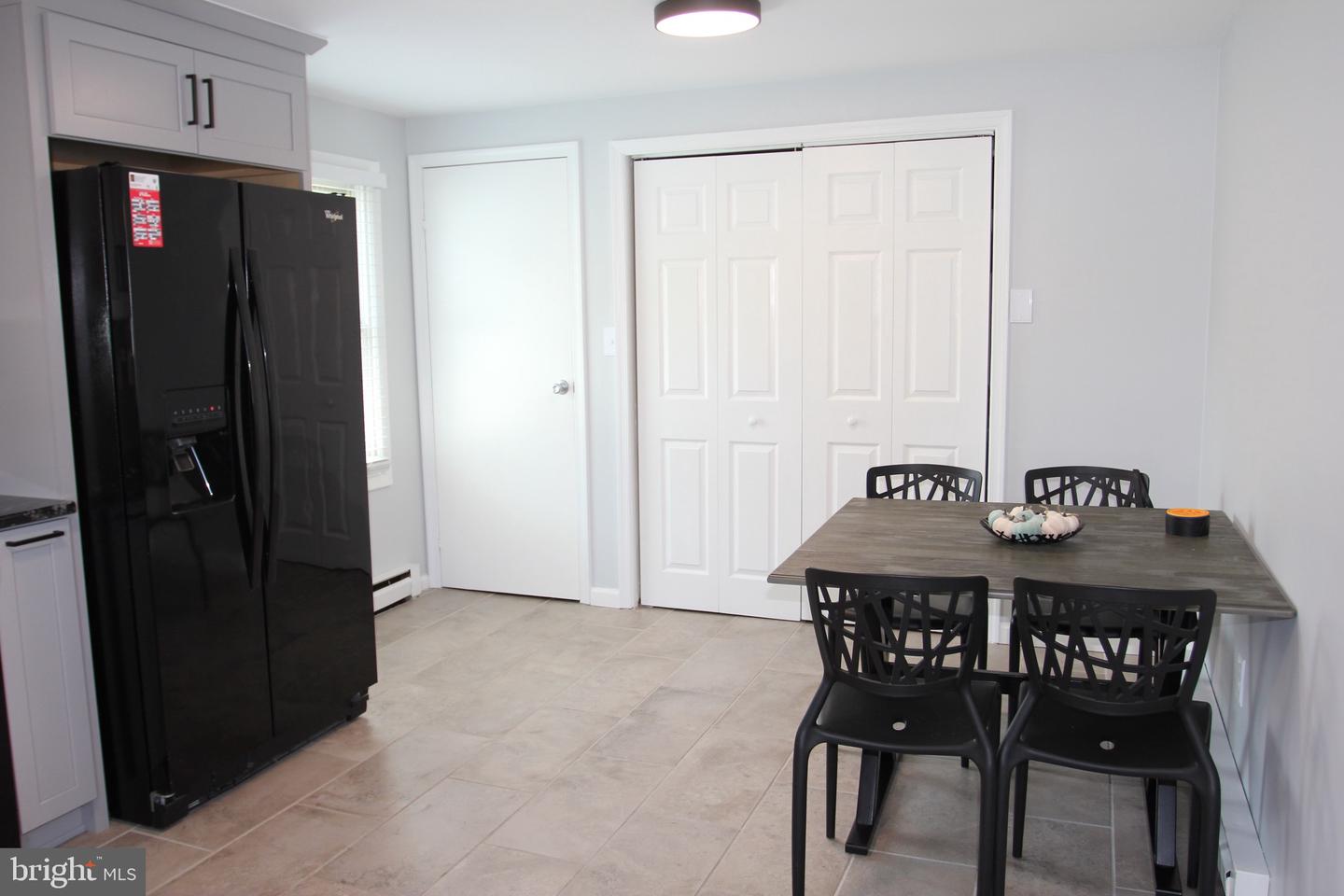 706 Logan St Property Photo 16
