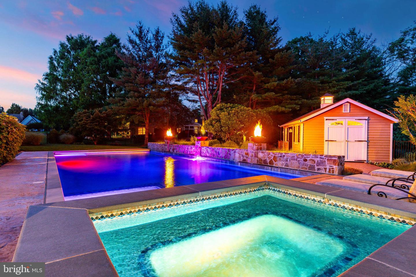 504 Hobby Horse Hill Property Photo 43