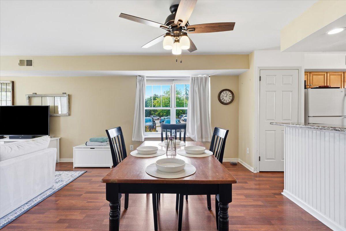 29 Barclay #204 U-29 Property Photo 15
