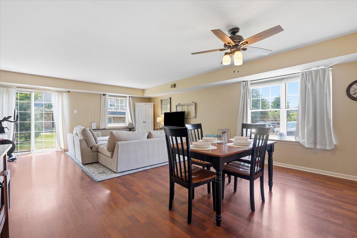 29 Barclay #204 U-29 Property Photo 16