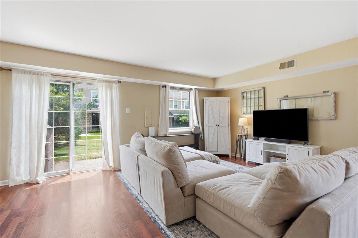 29 Barclay #204 U-29 Property Photo 18