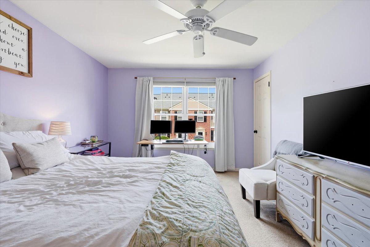 29 Barclay #204 U-29 Property Photo 22