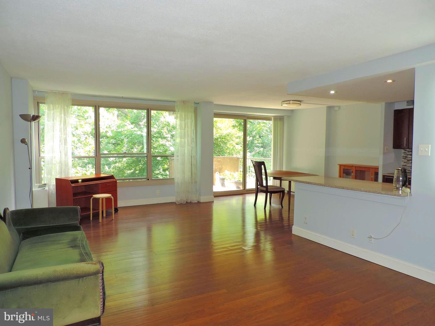 1001 City Ave #e-923 Property Photo 3