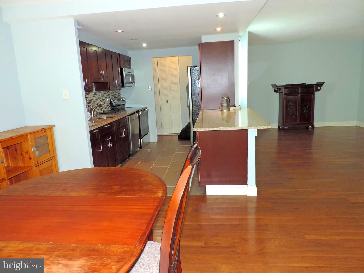 1001 City Ave #e-923 Property Photo 9