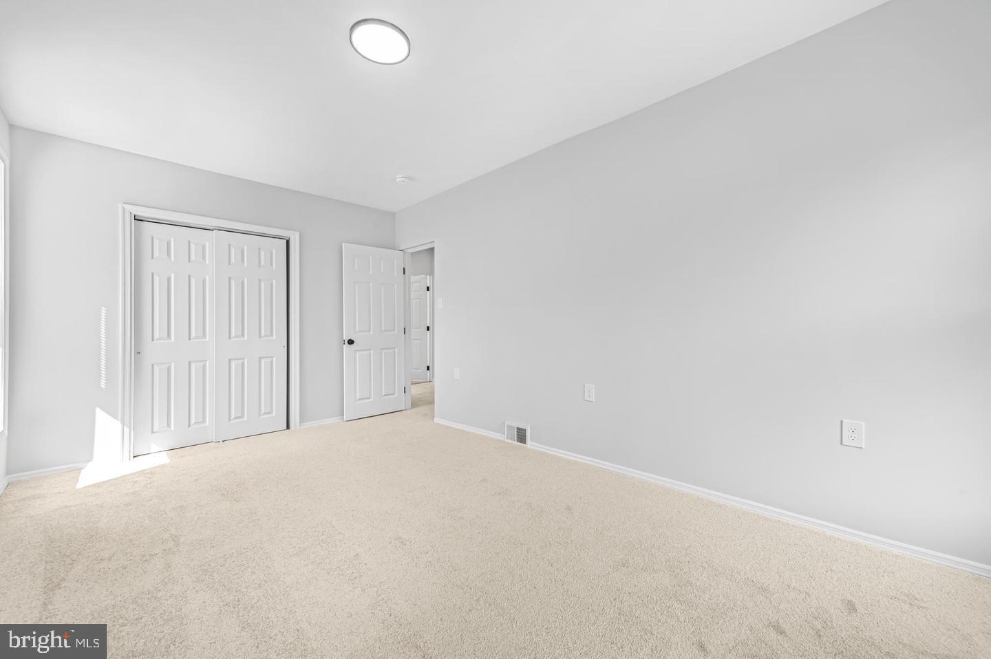 253 Beech St Property Photo 10