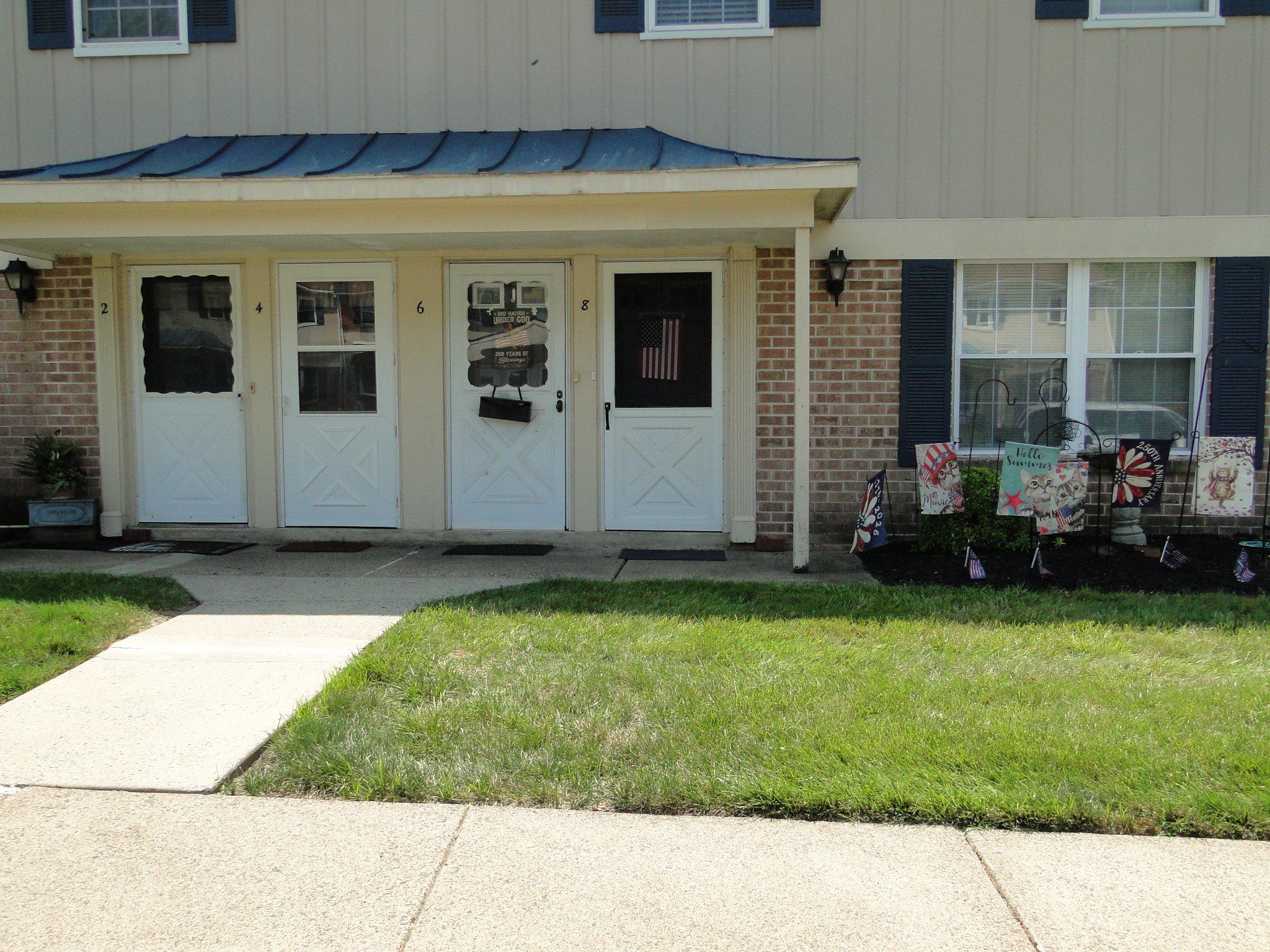 8 Shannon Dr Property Photo 1