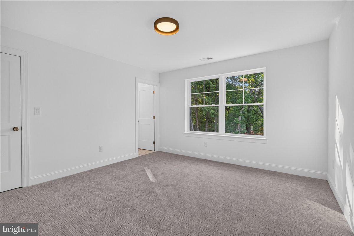 221 Fortuna Dr Property Photo 24