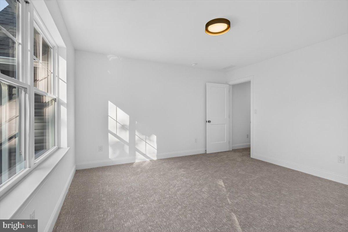 221 Fortuna Dr Property Photo 25
