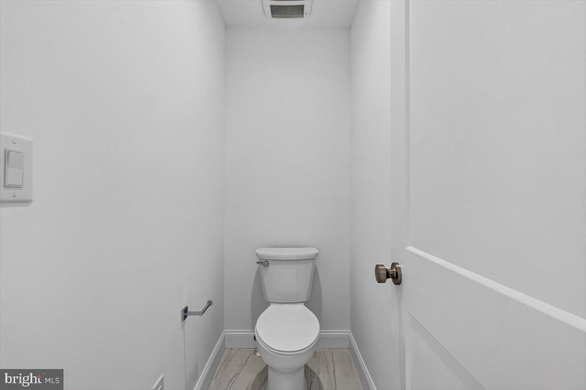 221 Fortuna Dr Property Photo 35