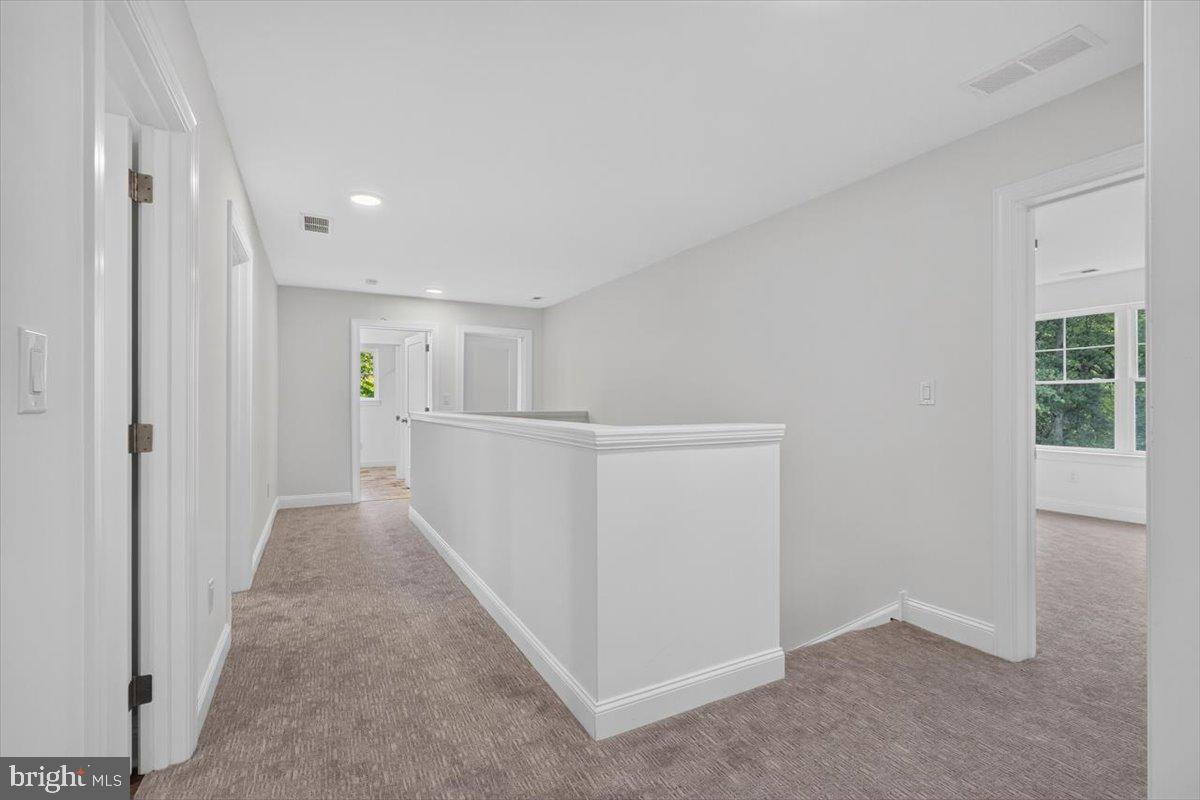 221 Fortuna Dr Property Photo 37