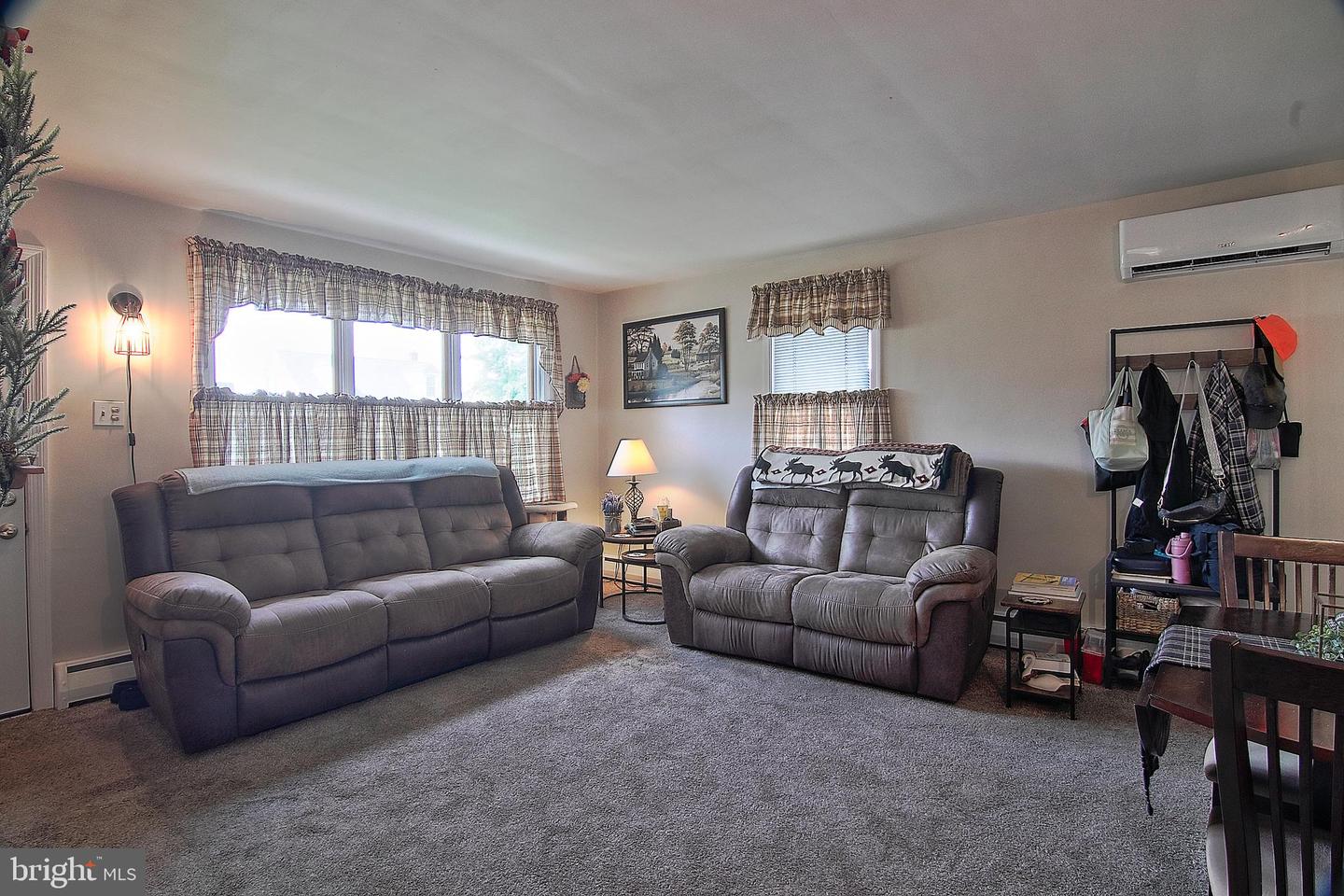 1032 N Warren St Property Photo 5