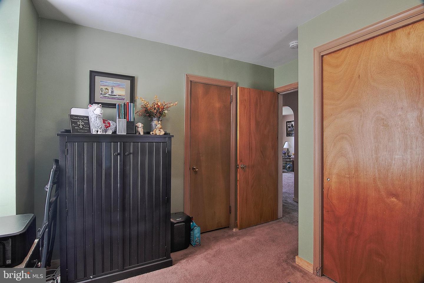 1032 N Warren St Property Photo 14