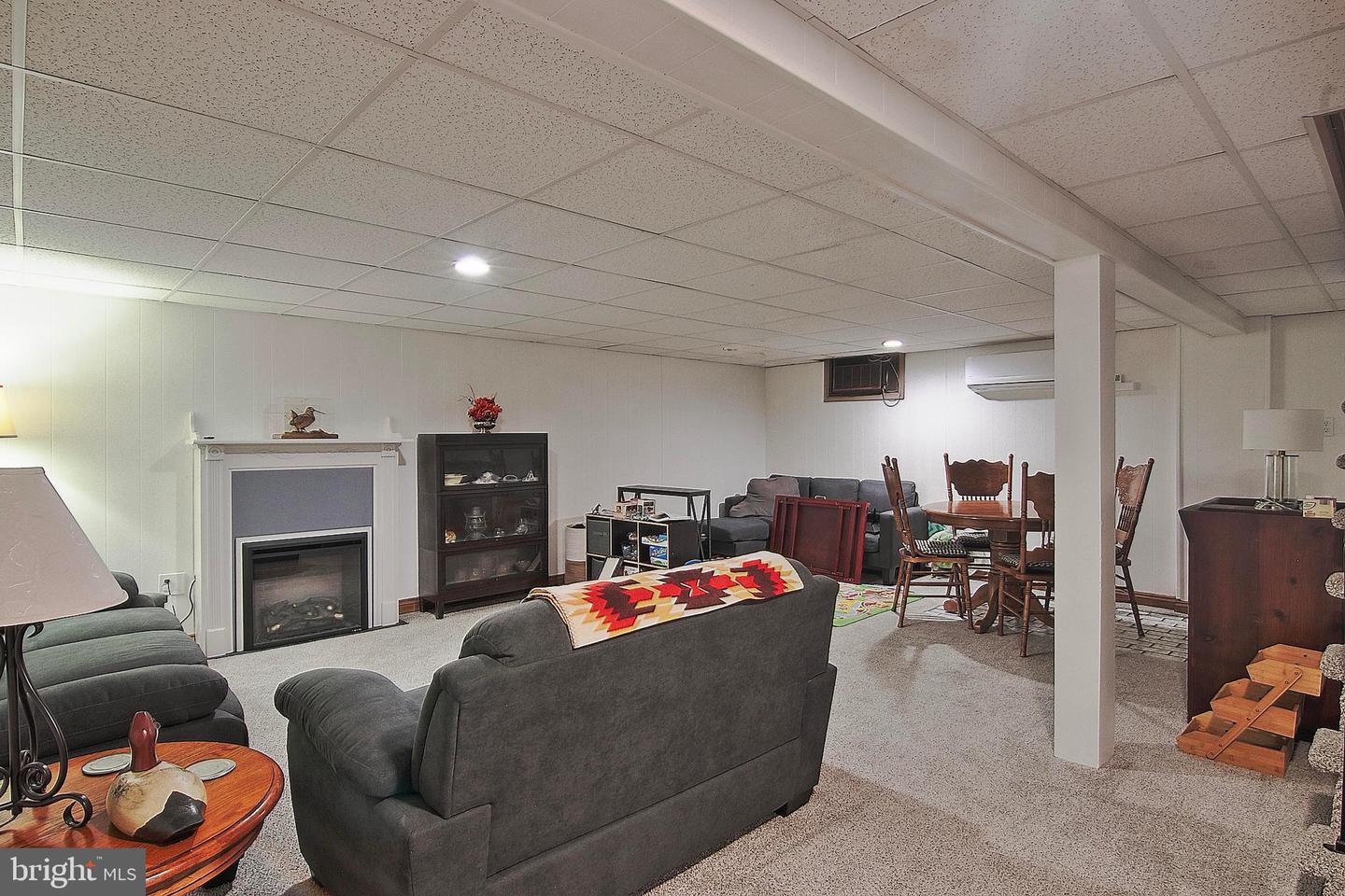 1032 N Warren St Property Photo 21