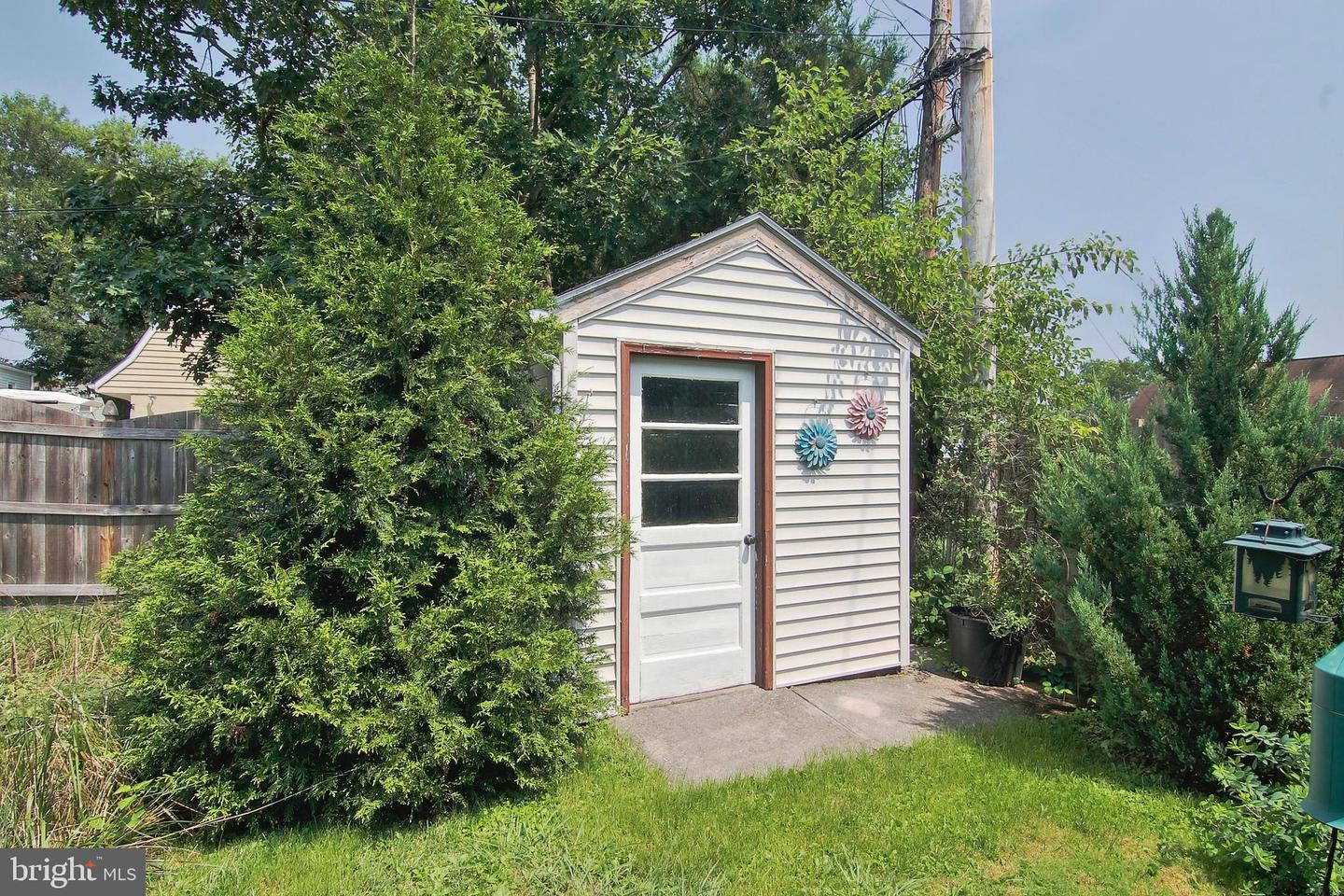 1032 N Warren St Property Photo 29