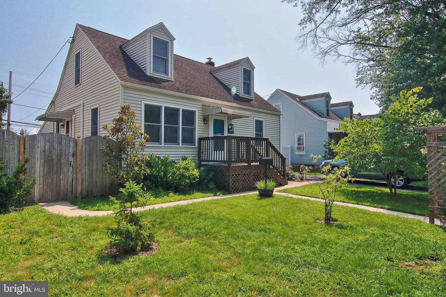 1032 N Warren St Property Photo 34