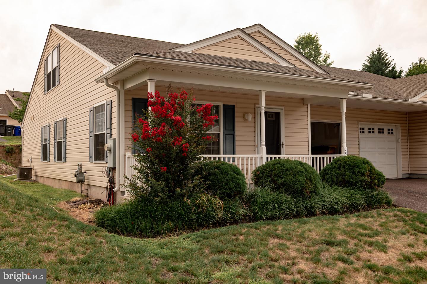 264 E Harmony Dr #99 Property Photo 1