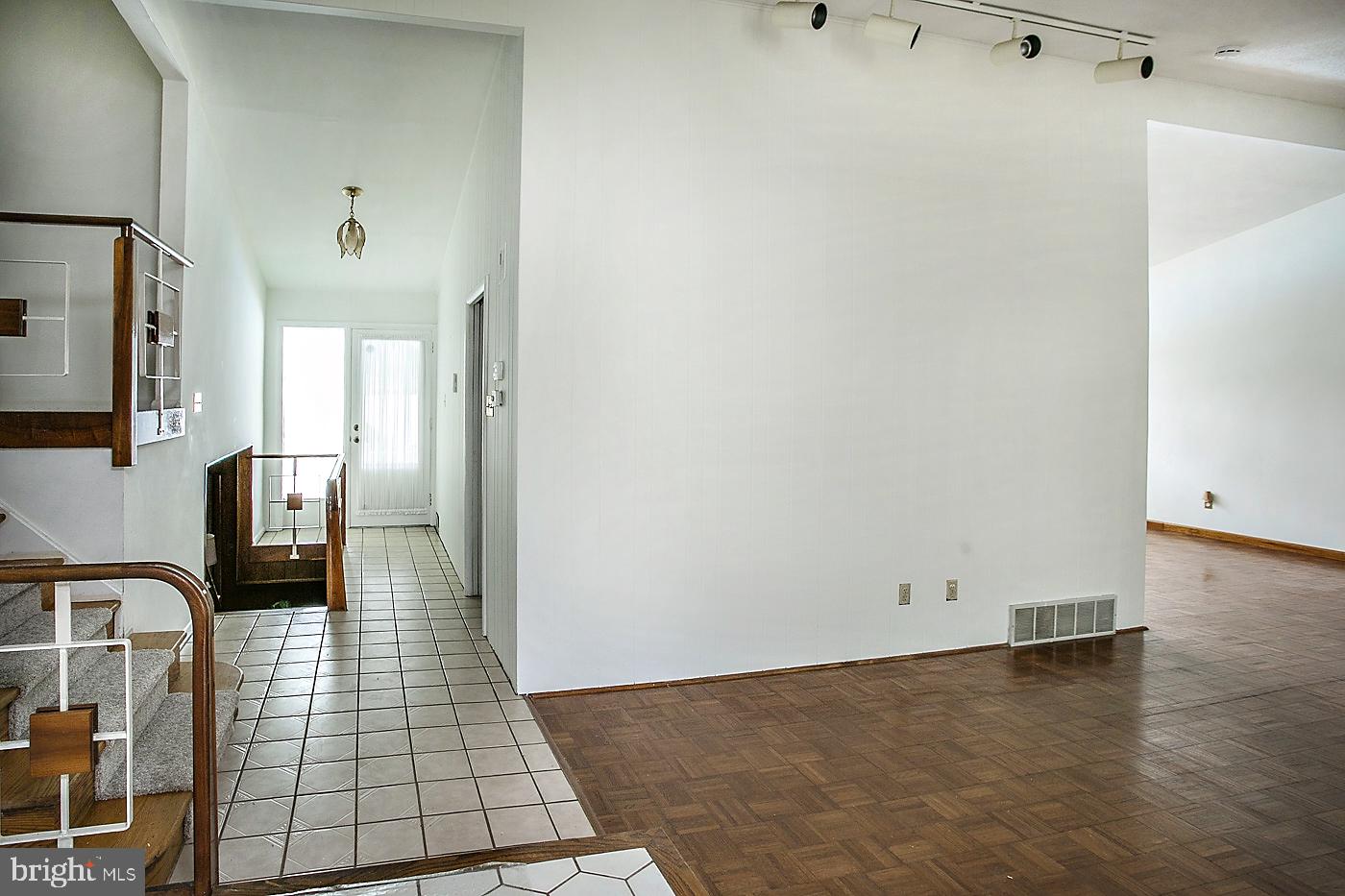 1930 Hemlock Rd Property Photo 6