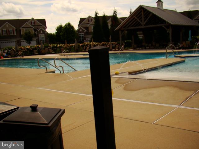 271 Hopewell Dr Property Photo 25