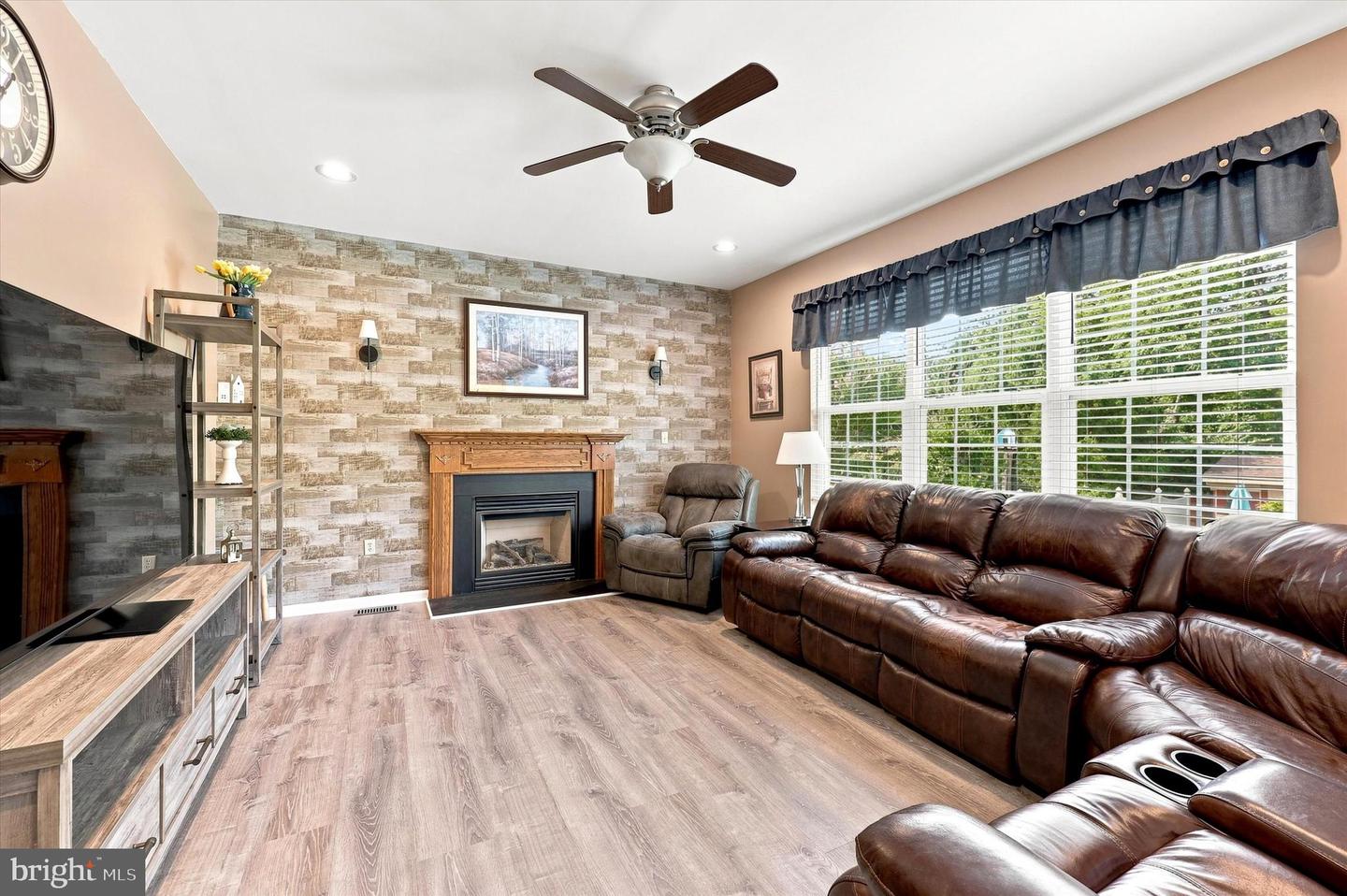 1423 Evansbrooke Ln Property Photo 17