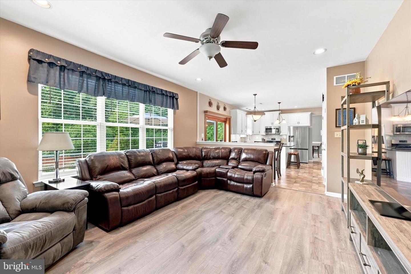 1423 Evansbrooke Ln Property Photo 18
