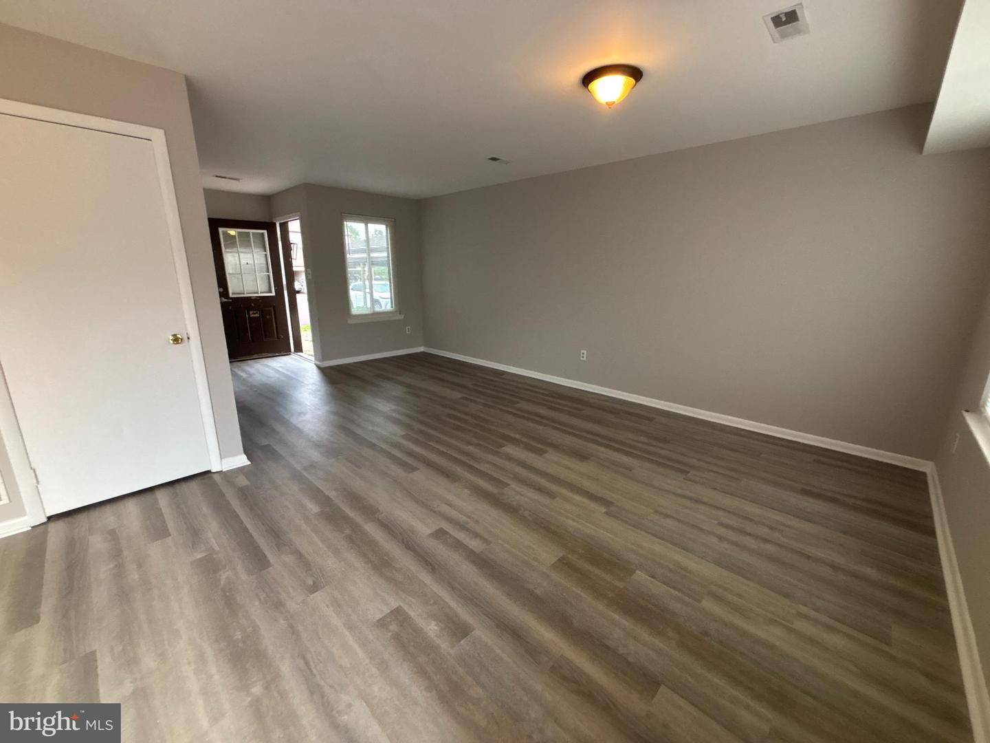 476 Bridge St Property Photo 12