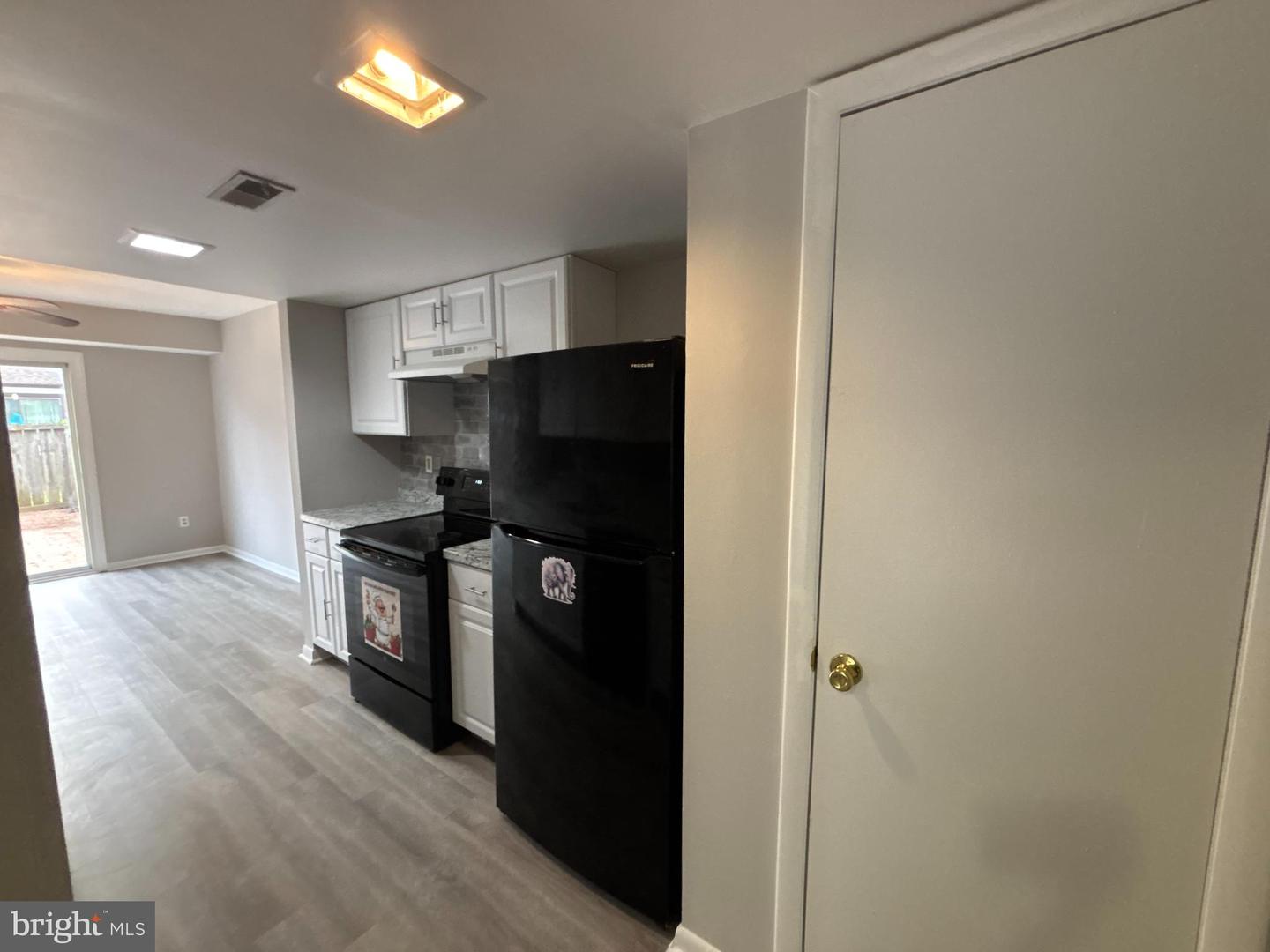 476 Bridge St Property Photo 16