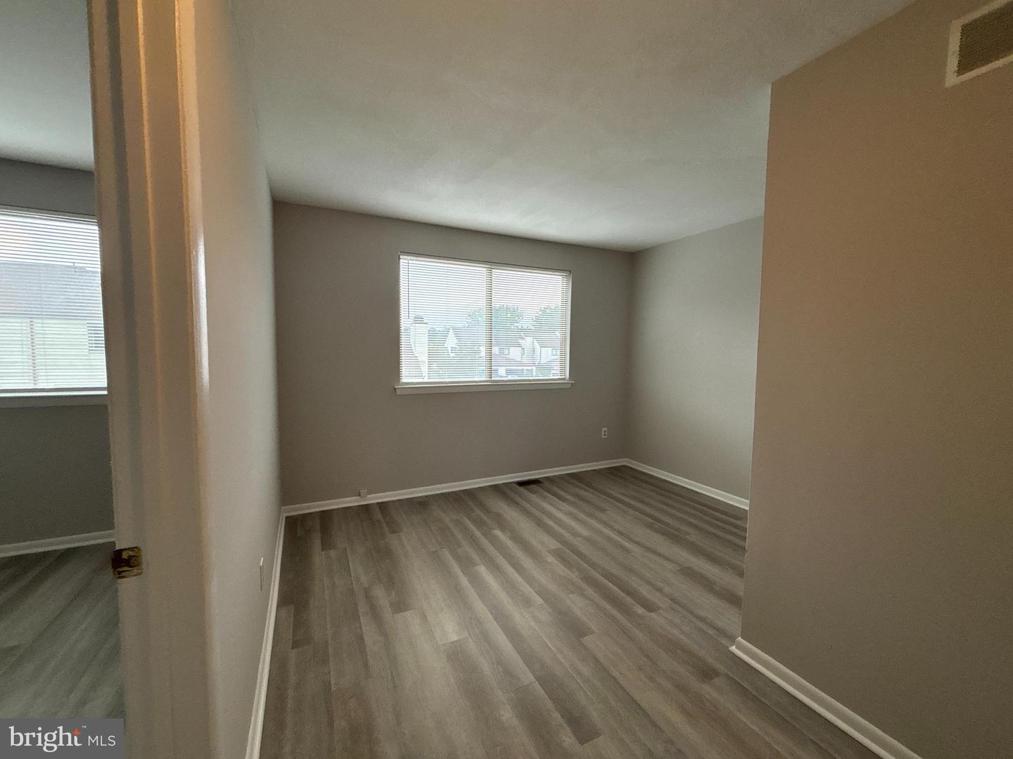 476 Bridge St Property Photo 22