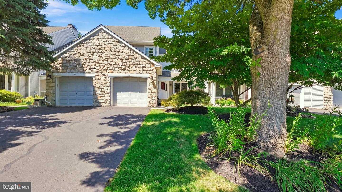 107 Sidesaddle Way Property Photo 2