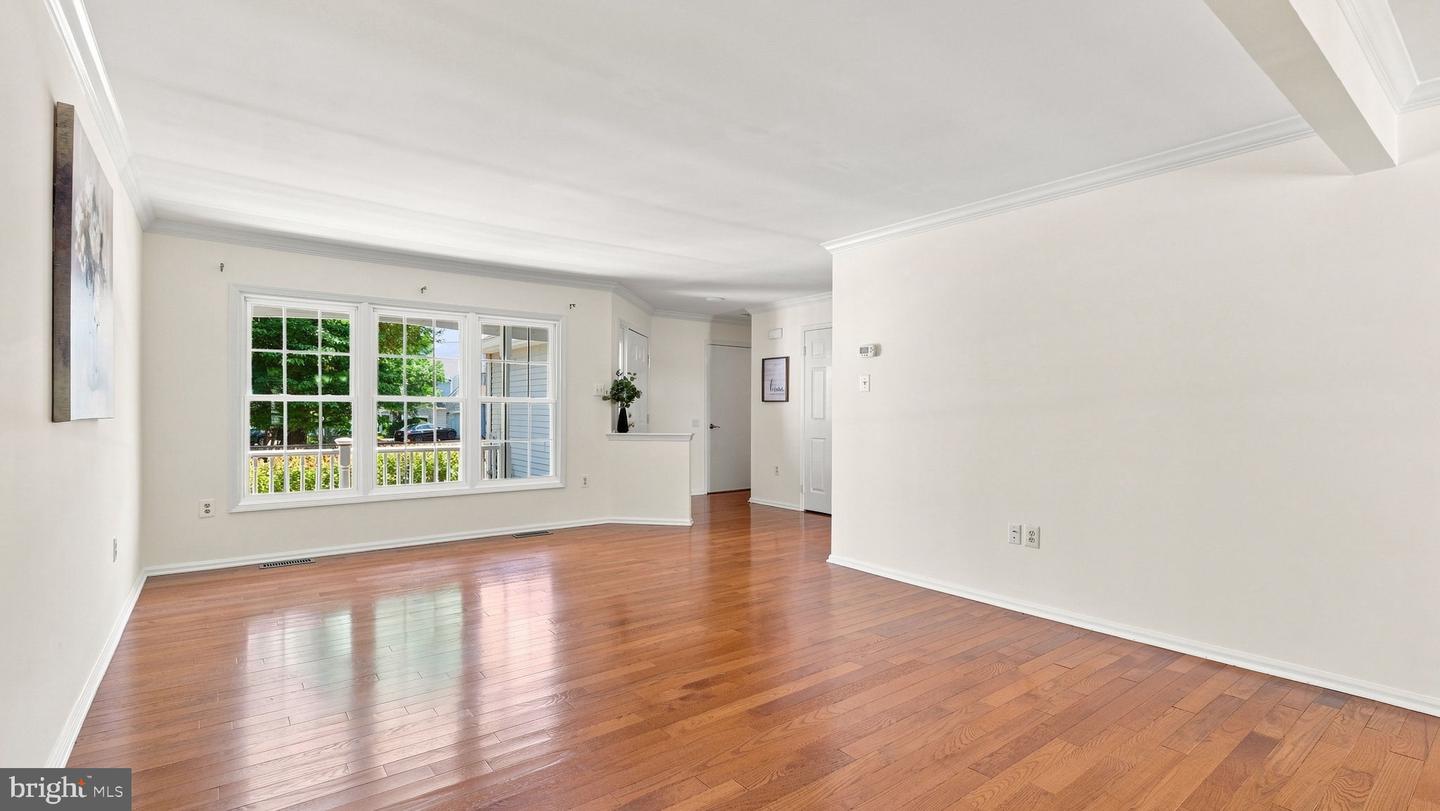 107 Sidesaddle Way Property Photo 6