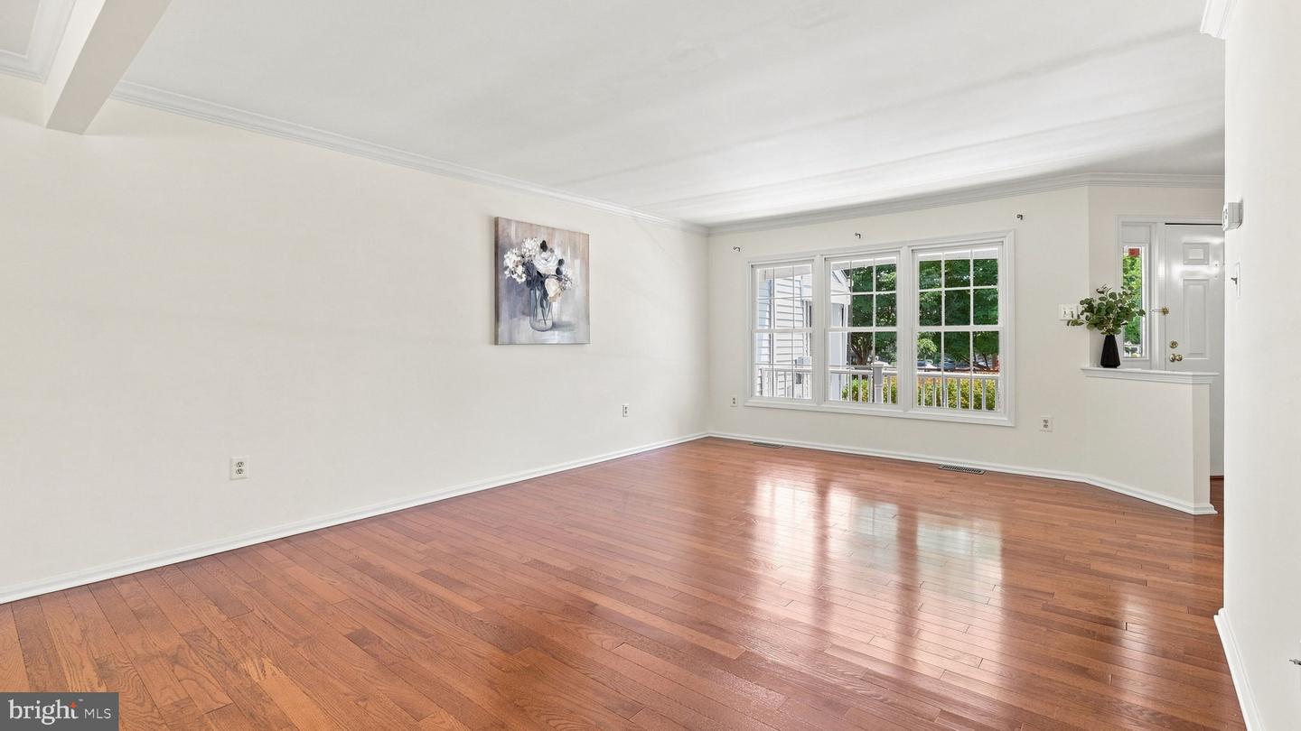 107 Sidesaddle Way Property Photo 7