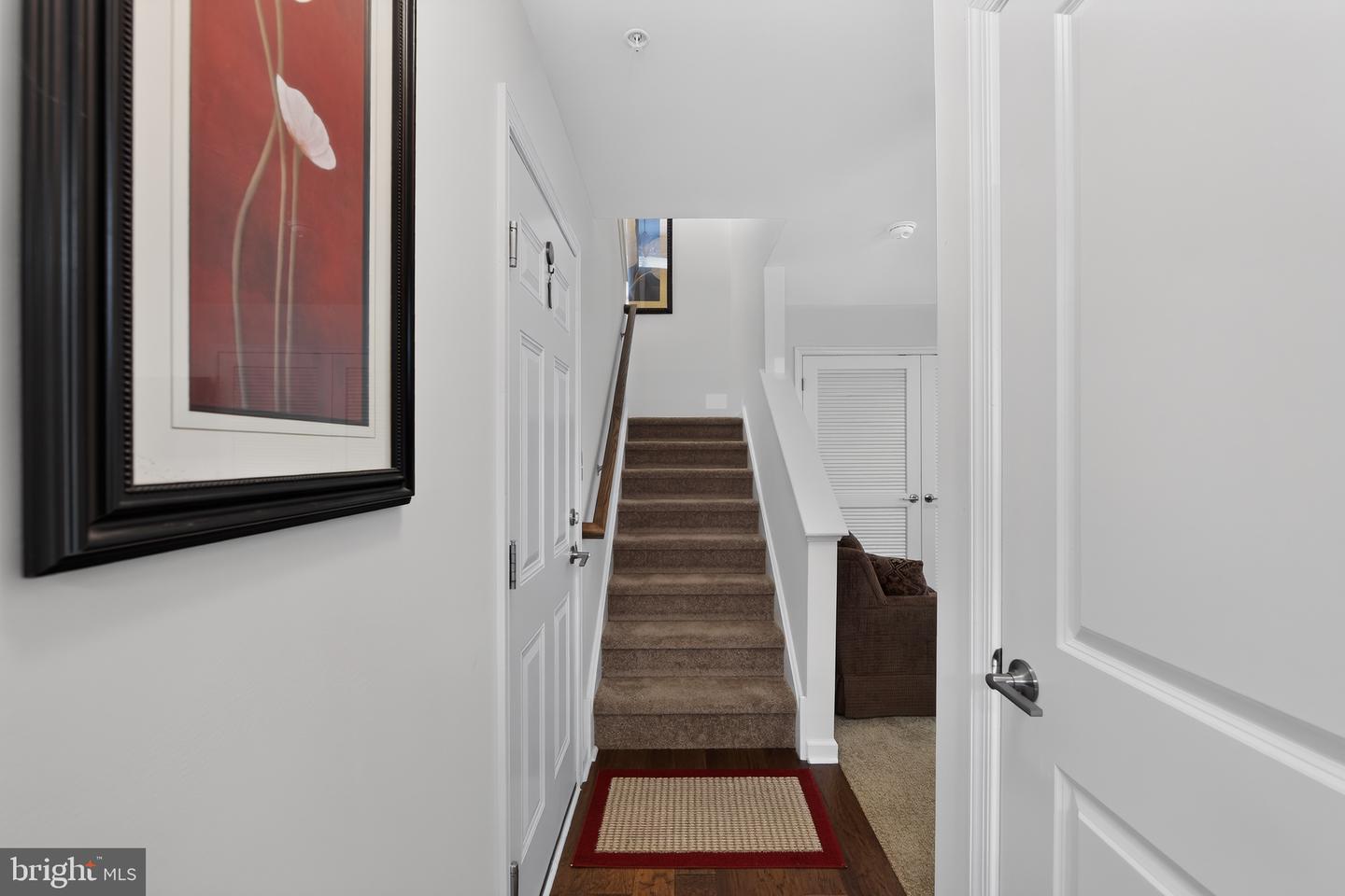1047 Chapman Cir Property Photo 4
