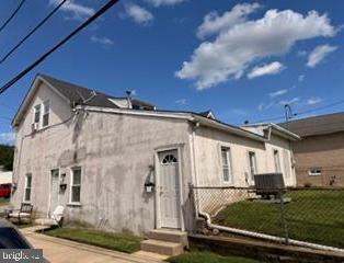 803 Forrest St Property Photo 2