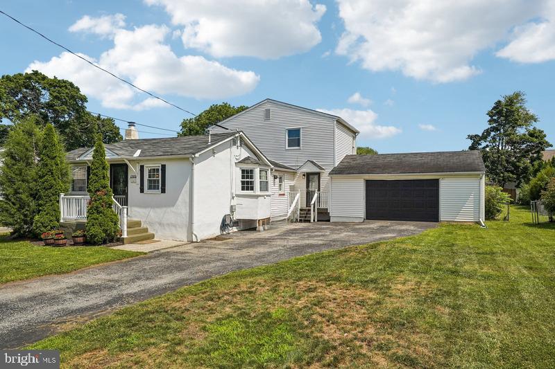 108 N MIDLAND AVE