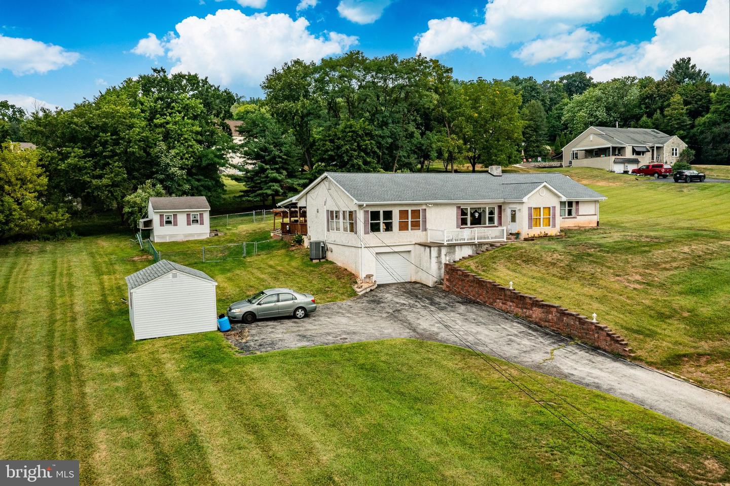 839 Hollow Rd Property Photo 1