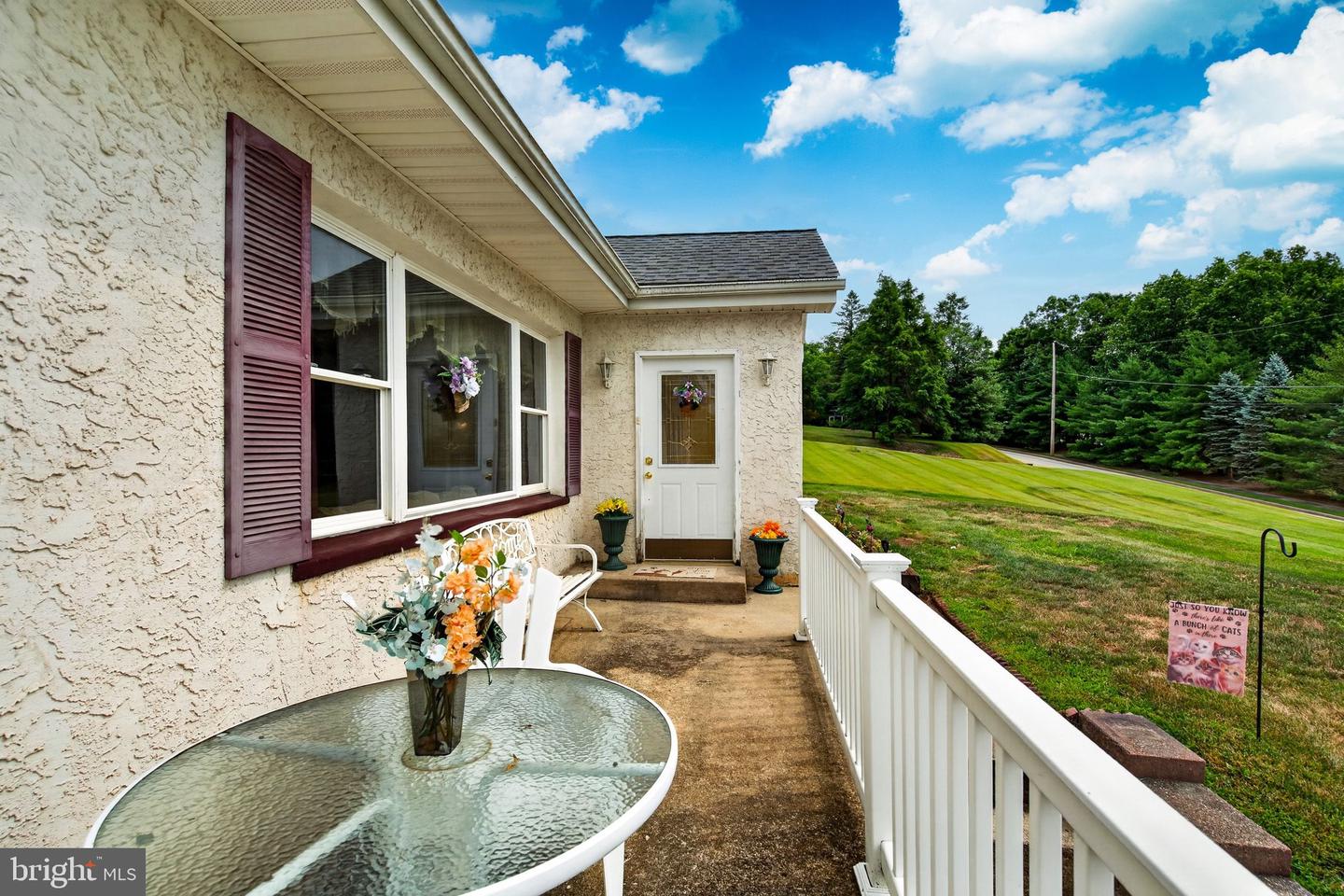 839 Hollow Rd Property Photo 5