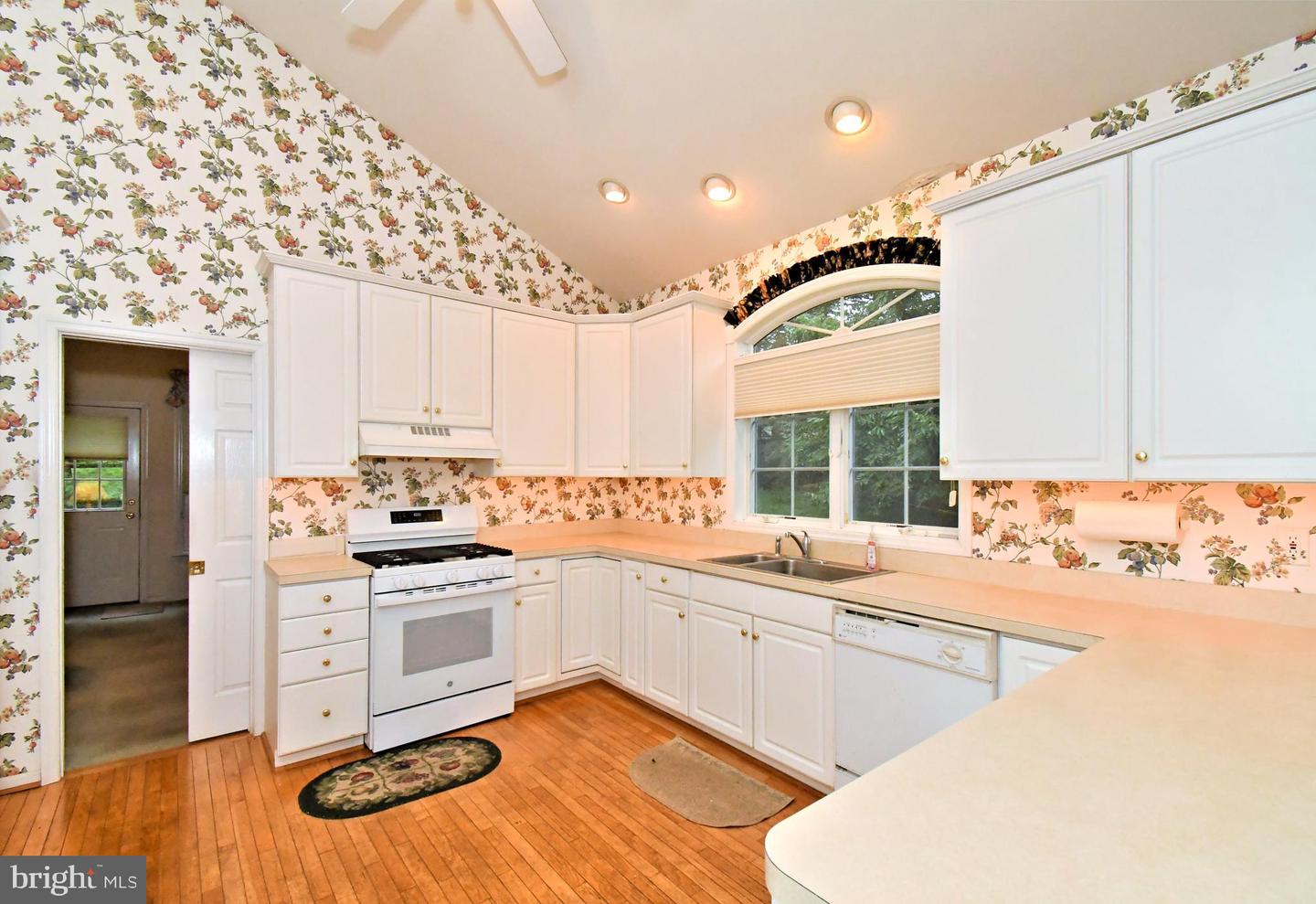 2 Whitefield Dr Property Photo 9