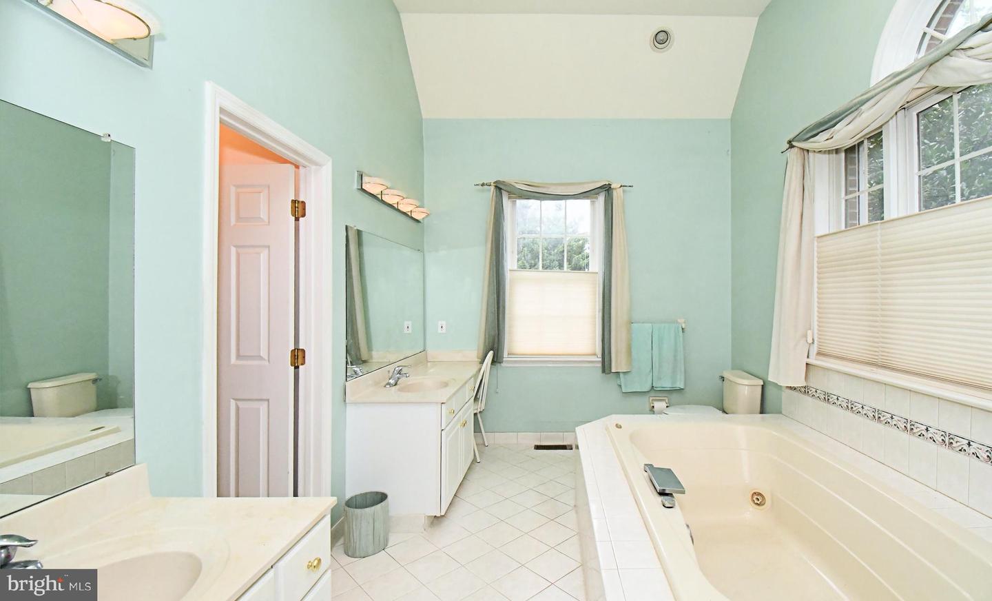 2 Whitefield Dr Property Photo 21