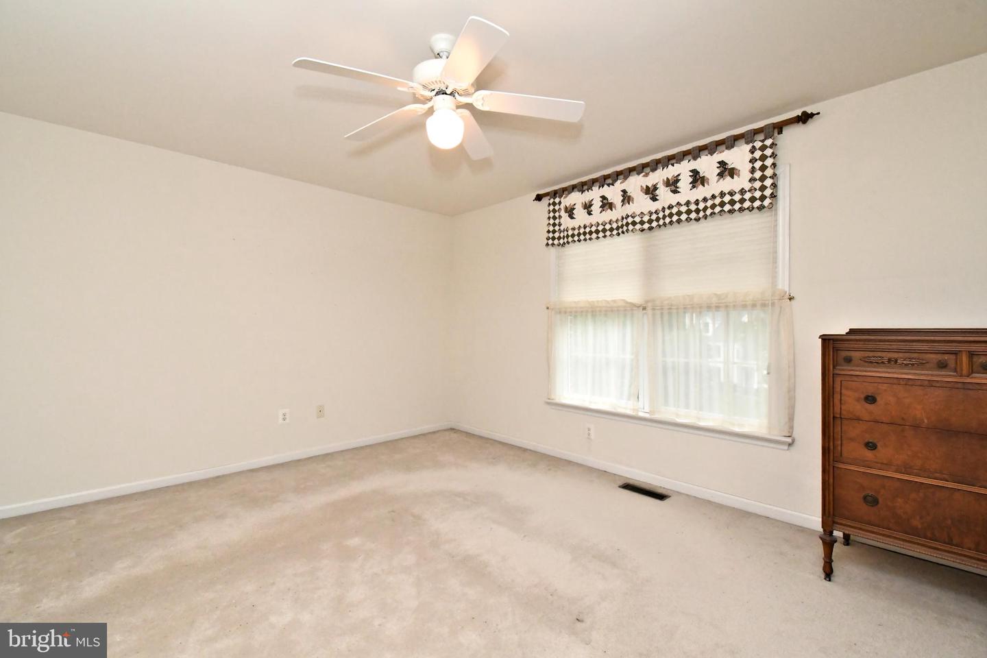2 Whitefield Dr Property Photo 24