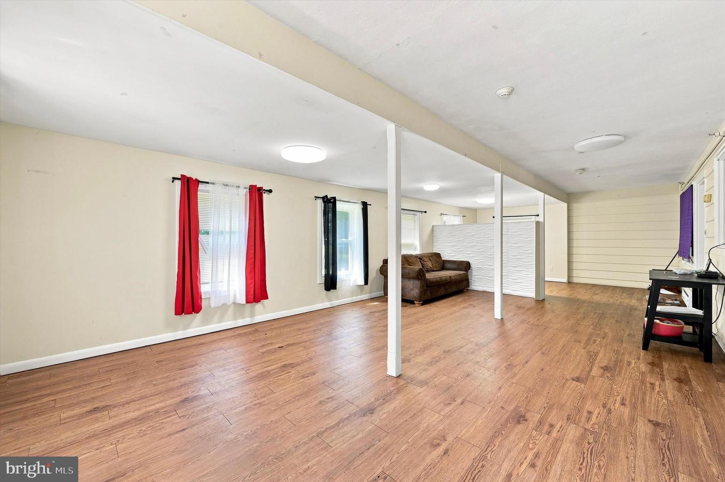 2745 Edge Hill Rd Property Photo 5