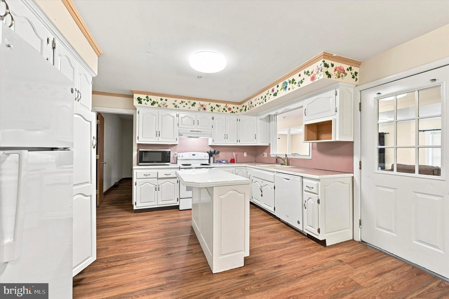 2745 Edge Hill Rd Property Photo 10