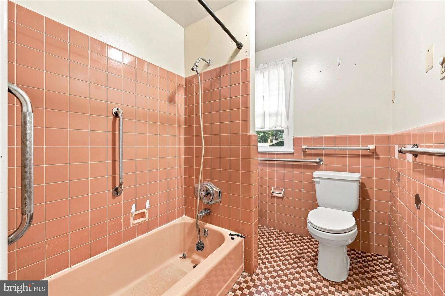 2745 Edge Hill Rd Property Photo 15