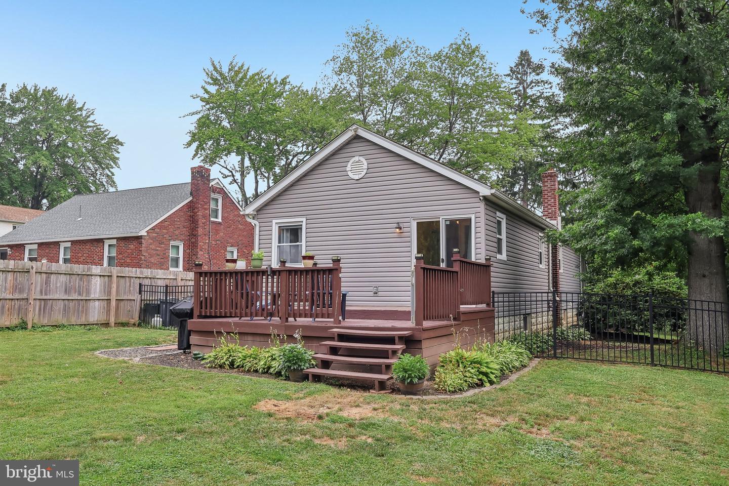 1813 Fitzwatertown Rd Property Photo 23