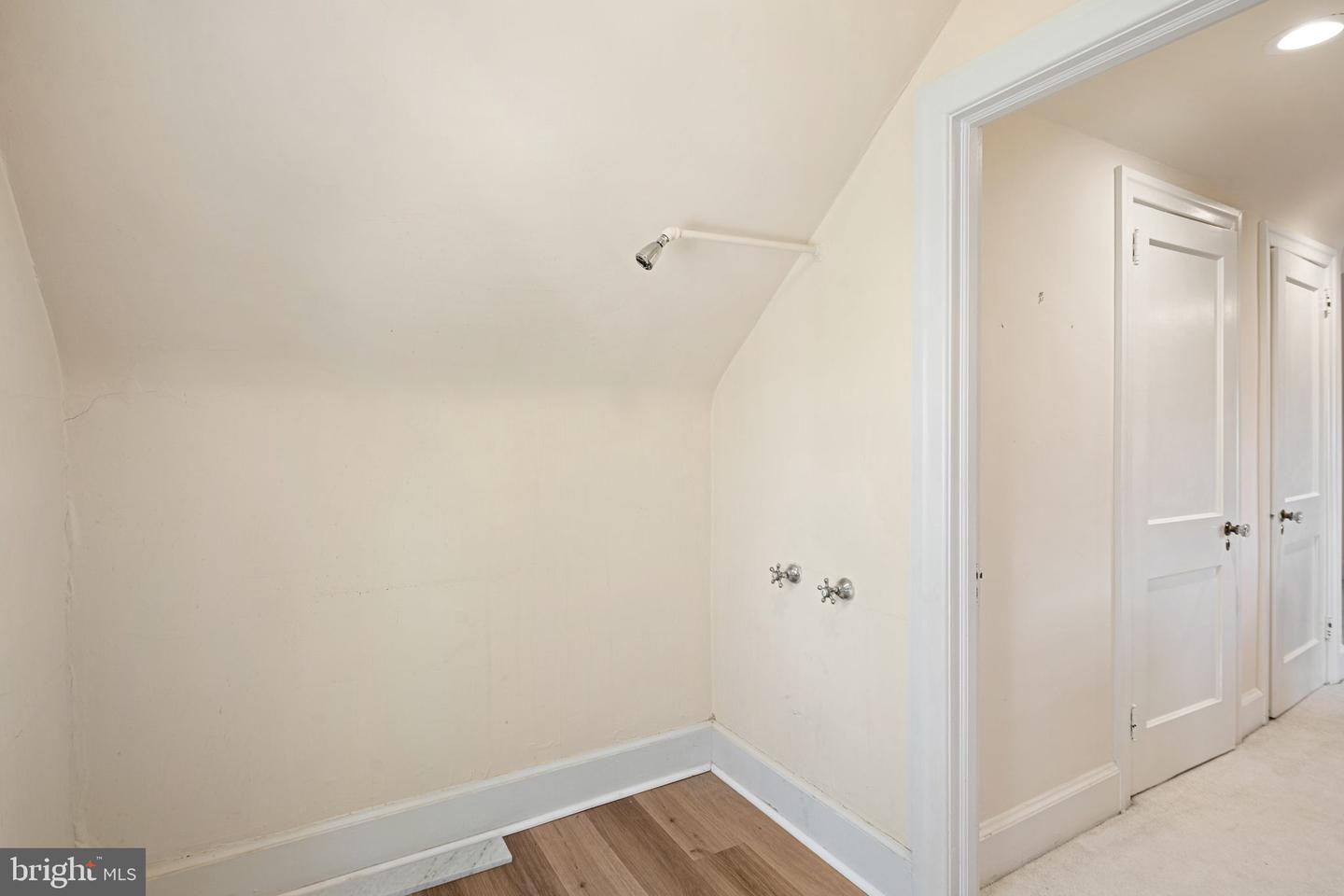 713 Kenmare Rd Property Photo 22