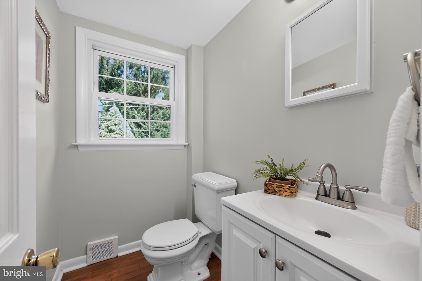 1145 Beverly Rd Property Photo 21