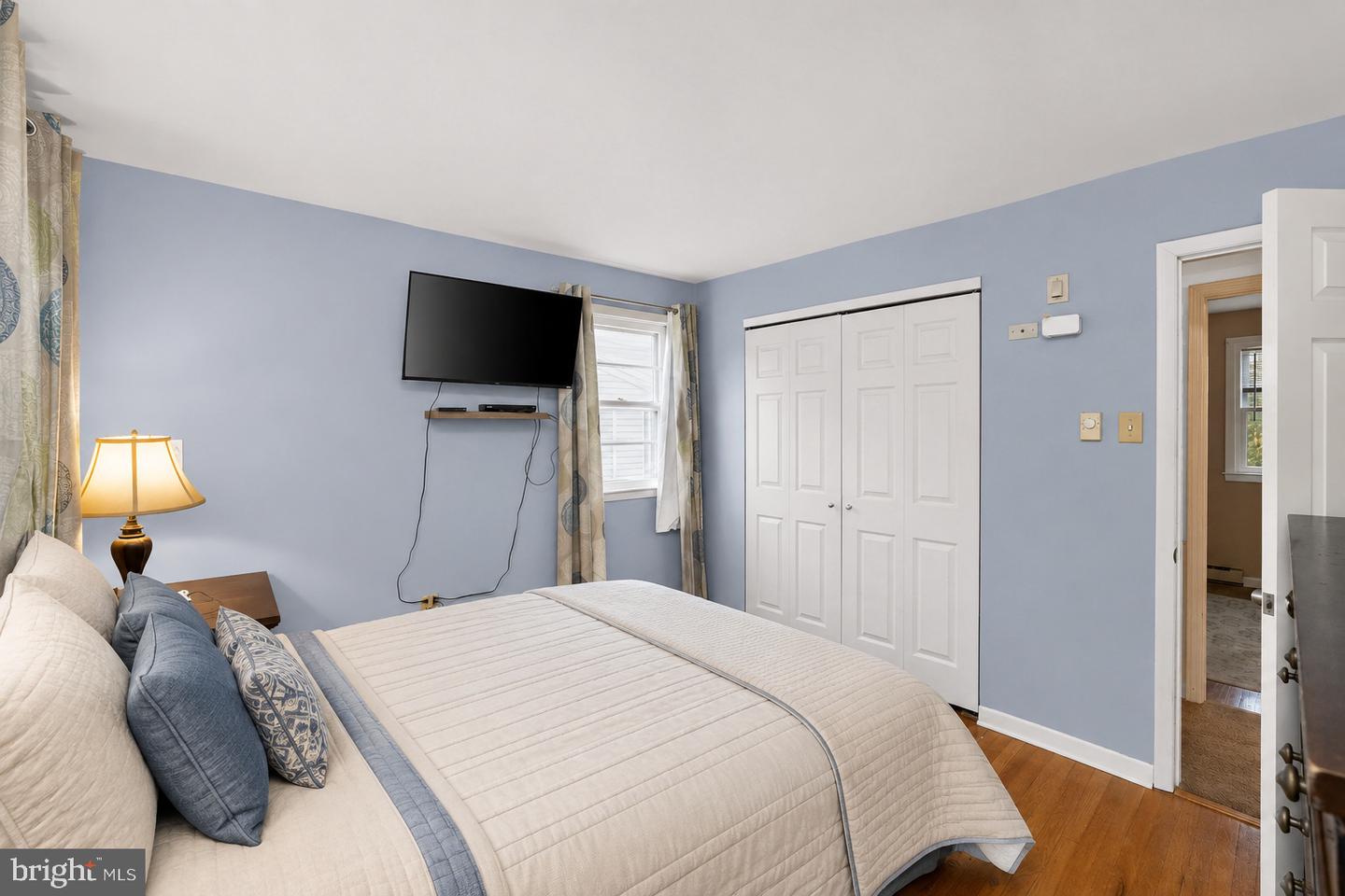 913 Seminary St Property Photo 15