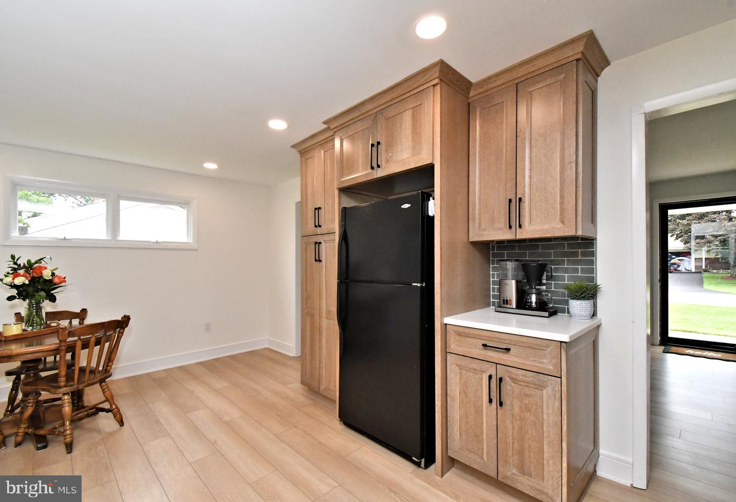 1464 Virmay Property Photo 12