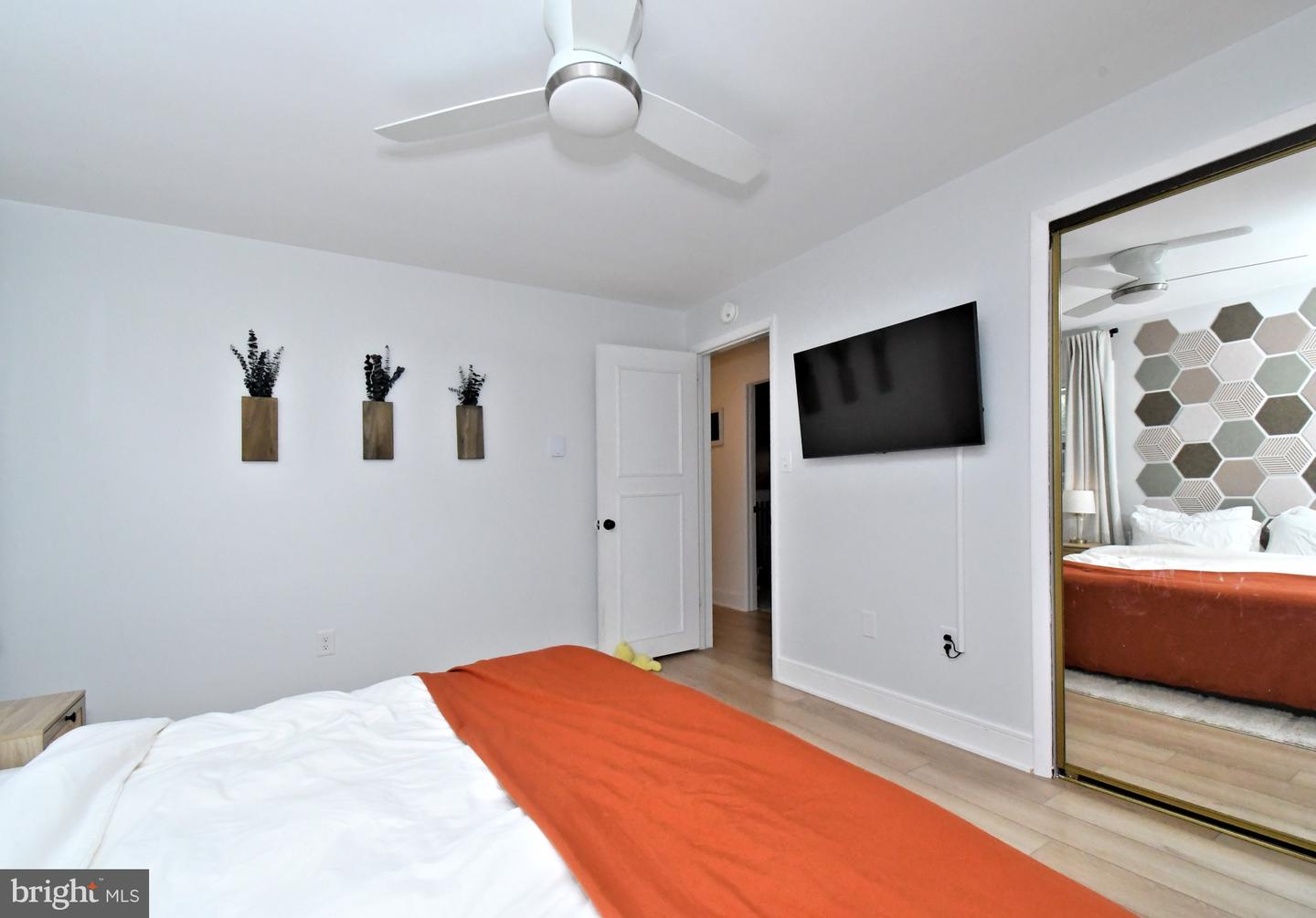 1464 Virmay Property Photo 23