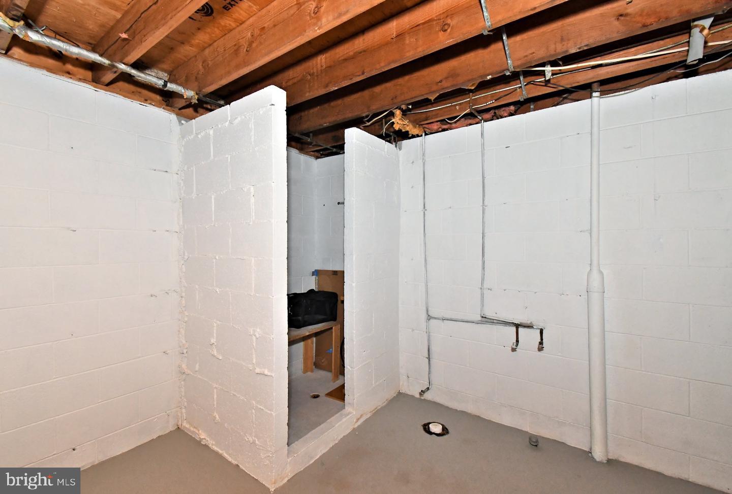 1464 Virmay Property Photo 44