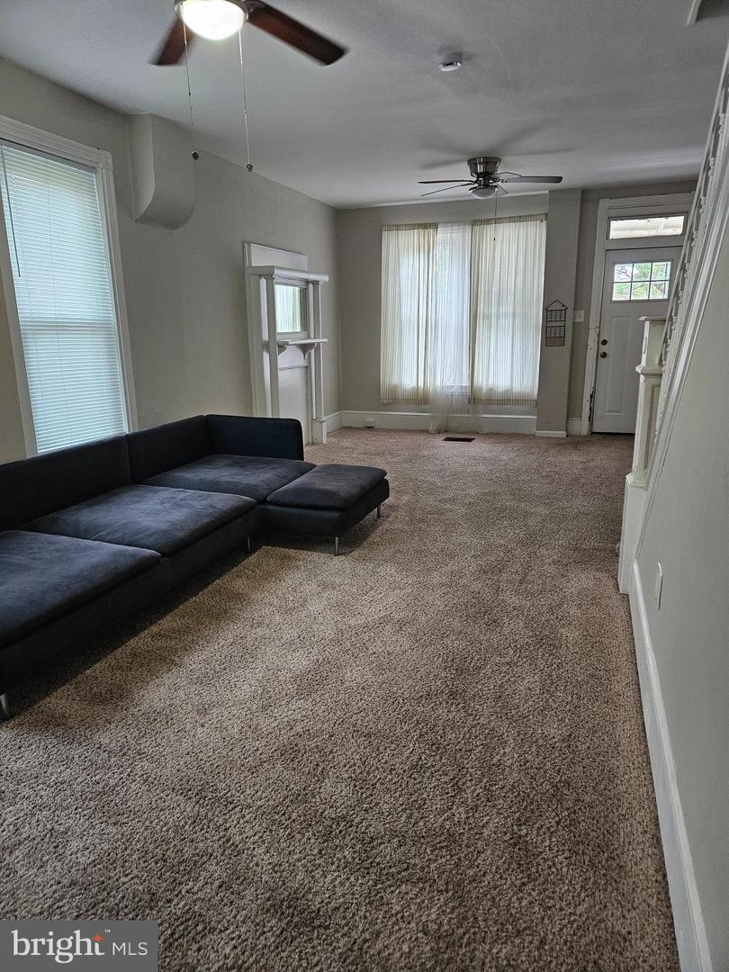 551 Lincoln Ave Property Photo 4